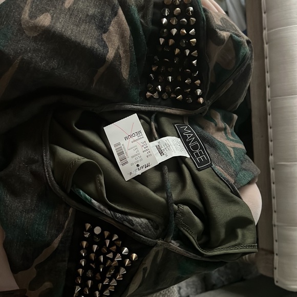 Dress - Picture 2 of 2